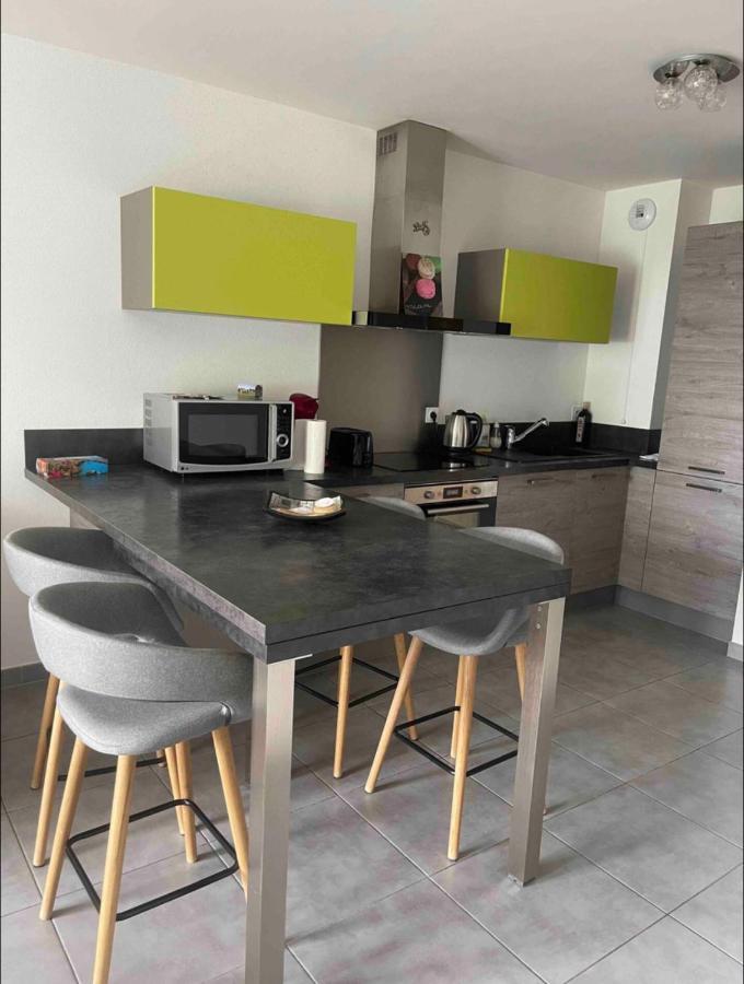 Appartement 4 Personnes Proche Lac Saint Point Montperreux Exteriör bild